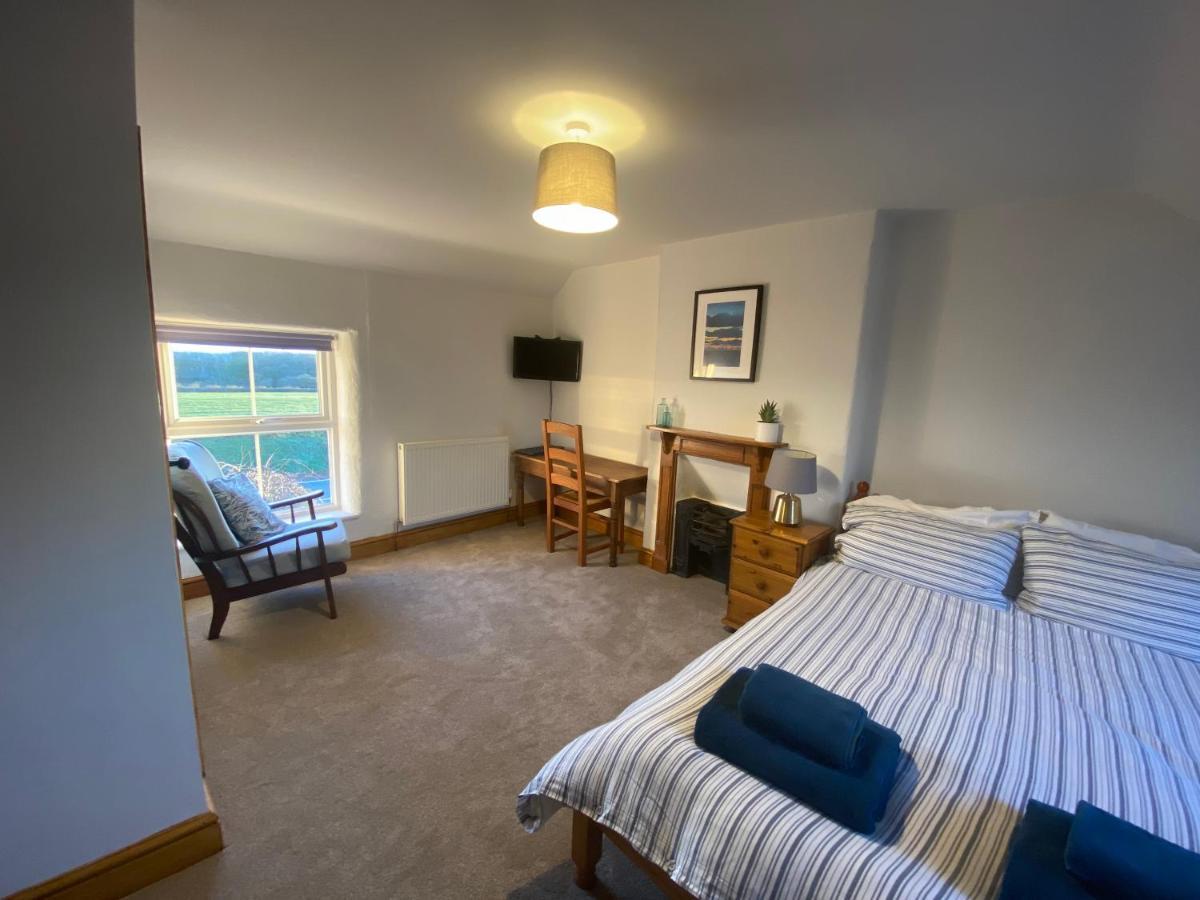 Little Hilton Farm Bed & Breakfast Haverfordwest Exterior photo